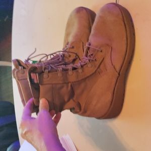 Vibram boots men's size 7.5